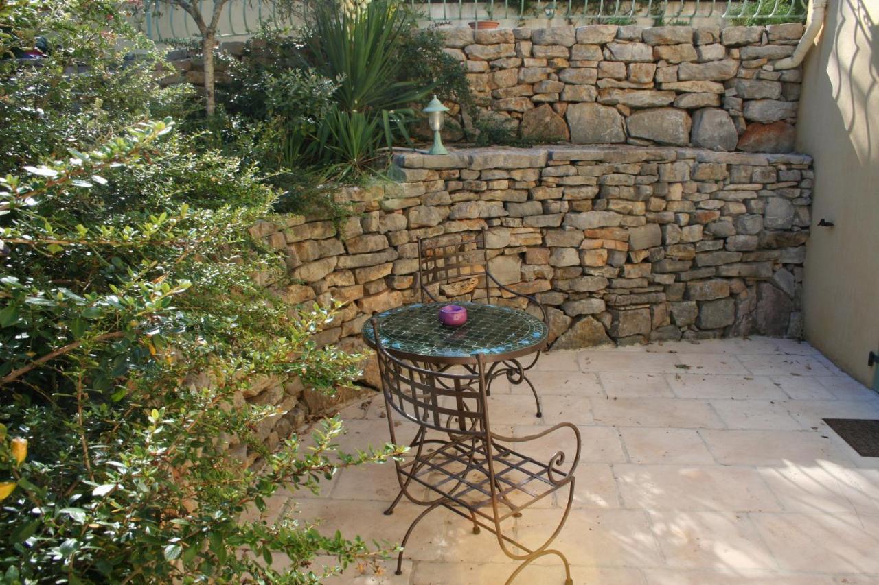 Le Mas Des Tarentes Chambres D'Hotes Trans-en-Provence Exterior photo
